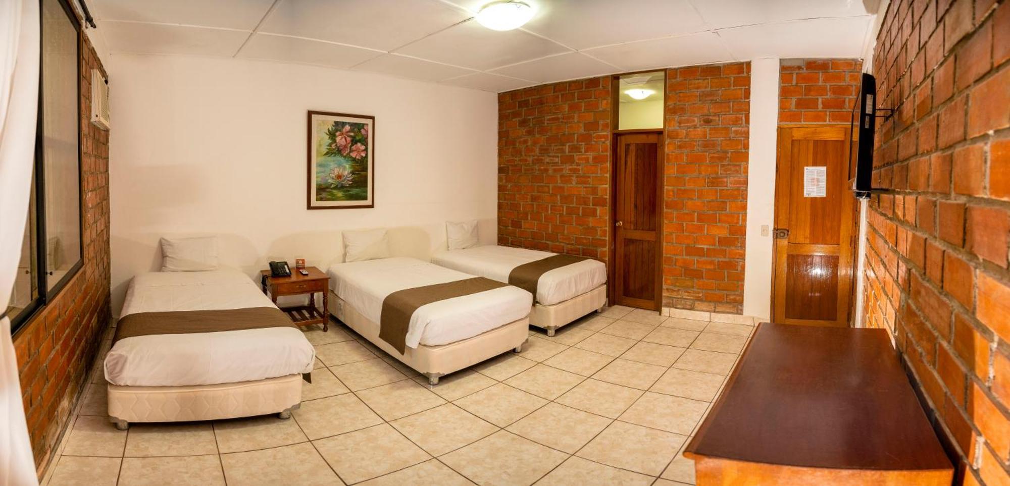 Dm Hoteles Tarapoto Kültér fotó